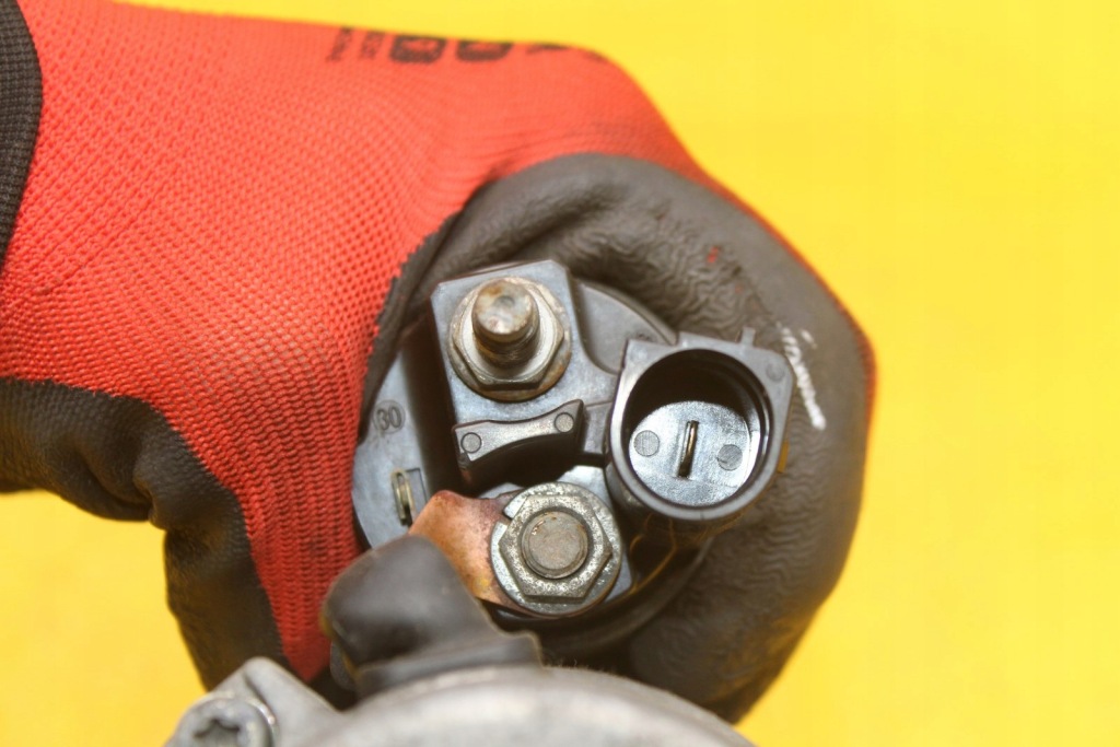 Стартер q7 4l porsche cayenne 2 touareg 059911024k 15 зубів автоматична коробка передач Недорого