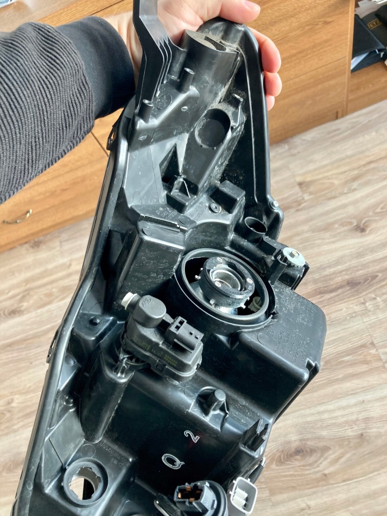 фото №6, Фара toyota yaris iii lift правый линза 17-