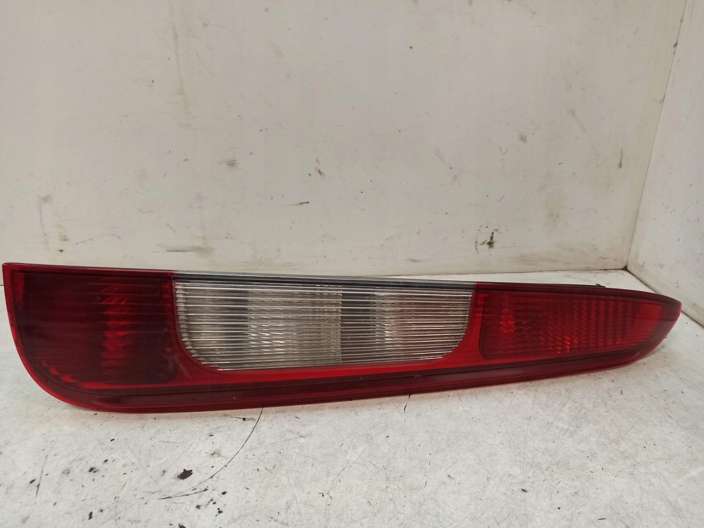 фото №1, Ford c-max лампа rawa задня 2003 02s1012a00