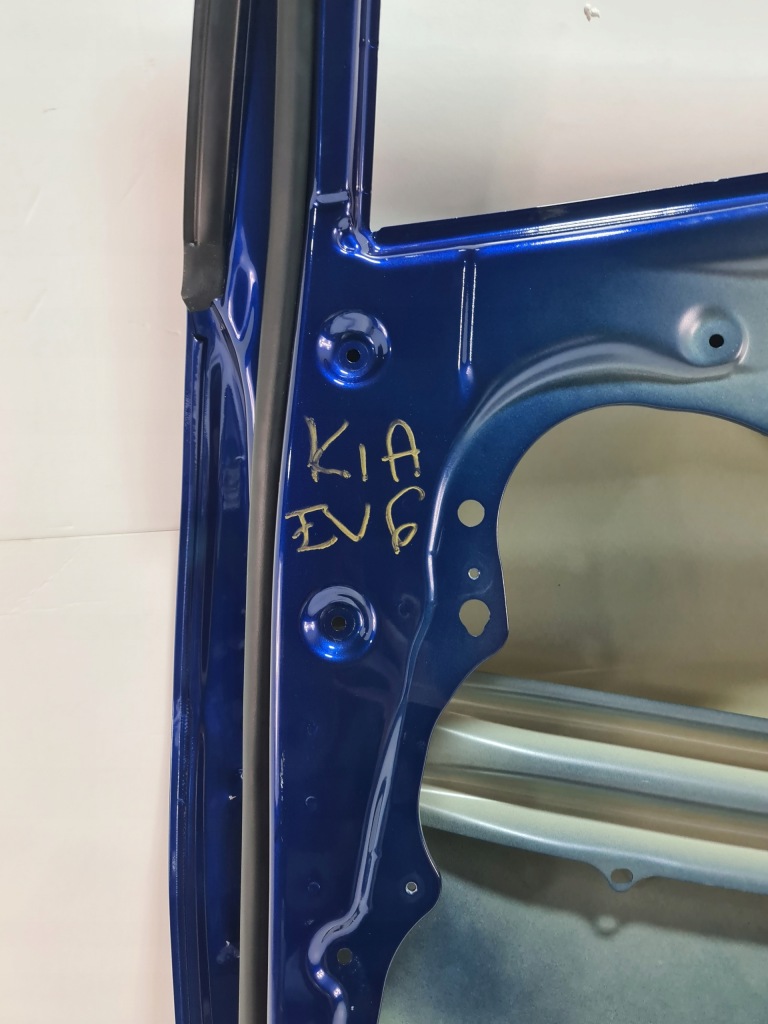 Kia ev6 дверей правий задні праве  задні Ціна