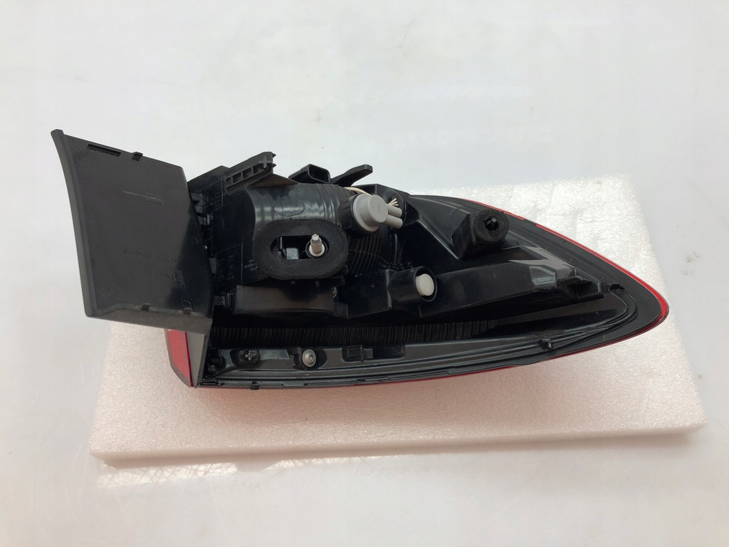 фото №12, Лампа renault clio iv правая сторона