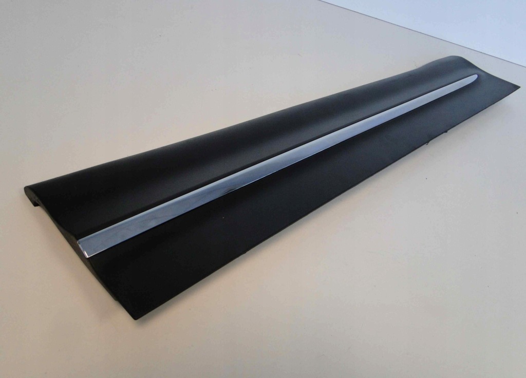 фото №3, Mercedes glb x247 247 молдинг двері ліва перед amg