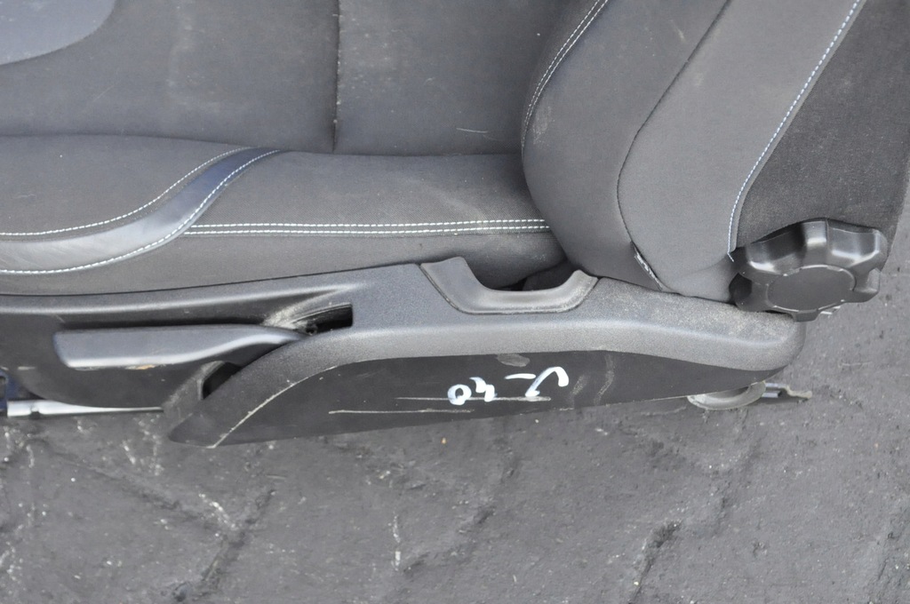 фото №6, Volvo v40 ii сидіння водія