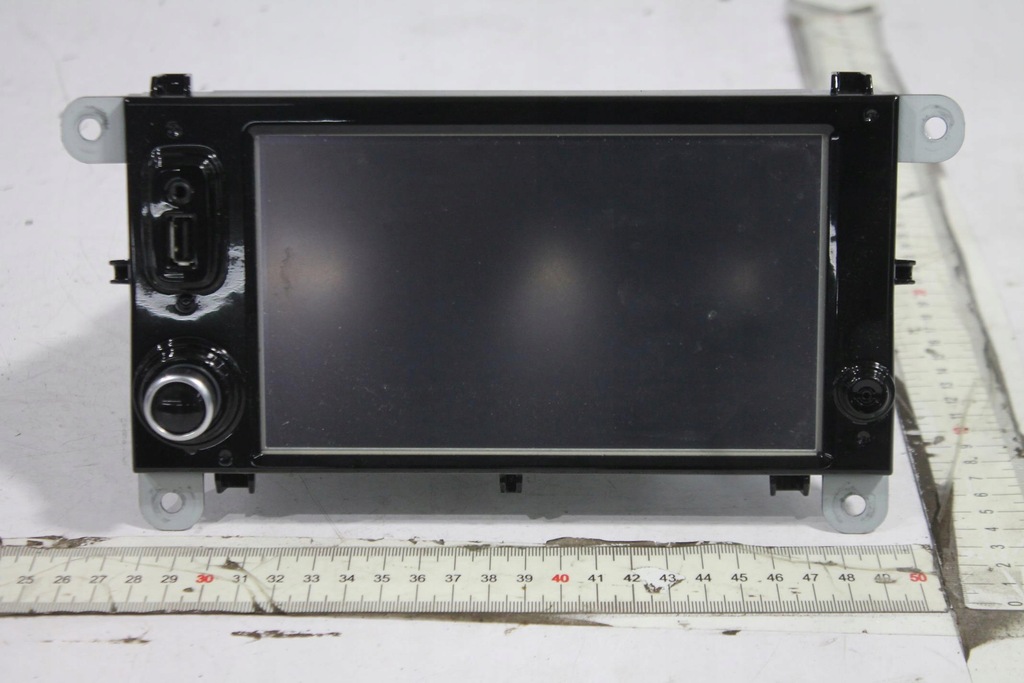 фото №1, Экран дисплей радио 281150063r clio iv 12-16