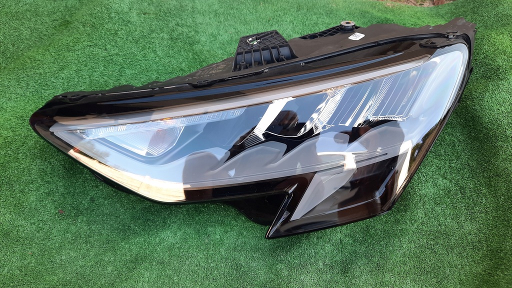 фото №1, Audi a3 8y0 full led лампа передняя