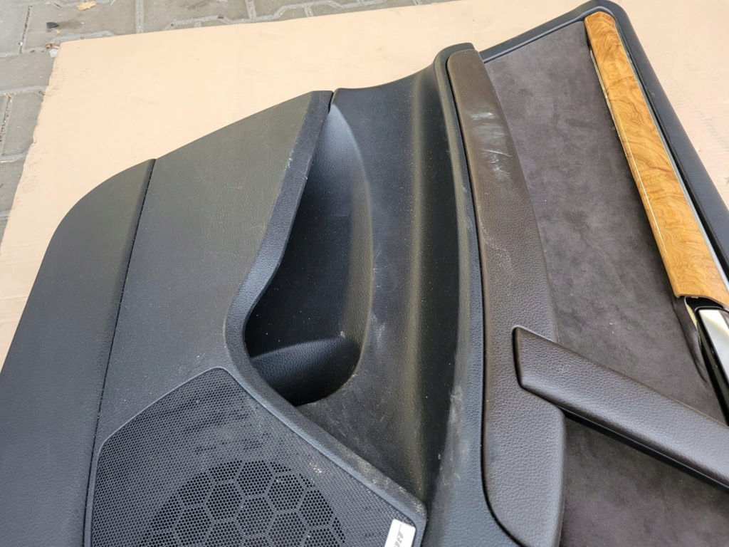 фото №9, Обшивка дверь левый задняя коричневый audi q7 4l alcantara