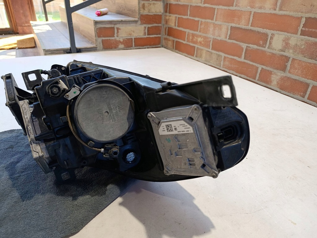 фото №9, Лампа перед передняя правая ferrari california ксенон 251998