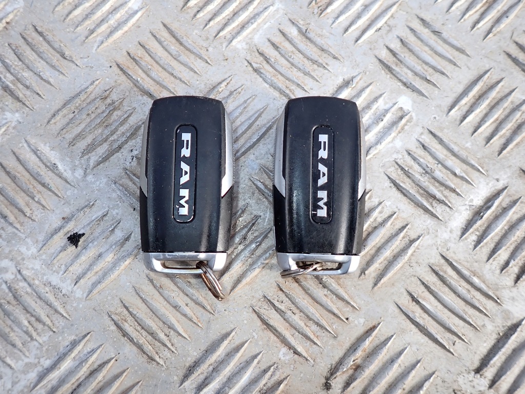 фото №5, Pilot ключ 3 кнопки dodge ram v 2019-