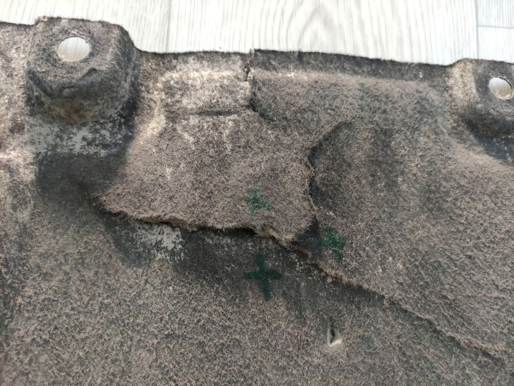 Купить Tesla model 3 накладка подвеска 110431300b