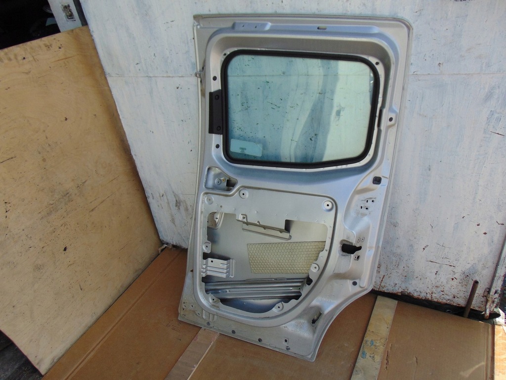 фото №11, Дверь правое раздвижные citroen nemo серебристый стекло