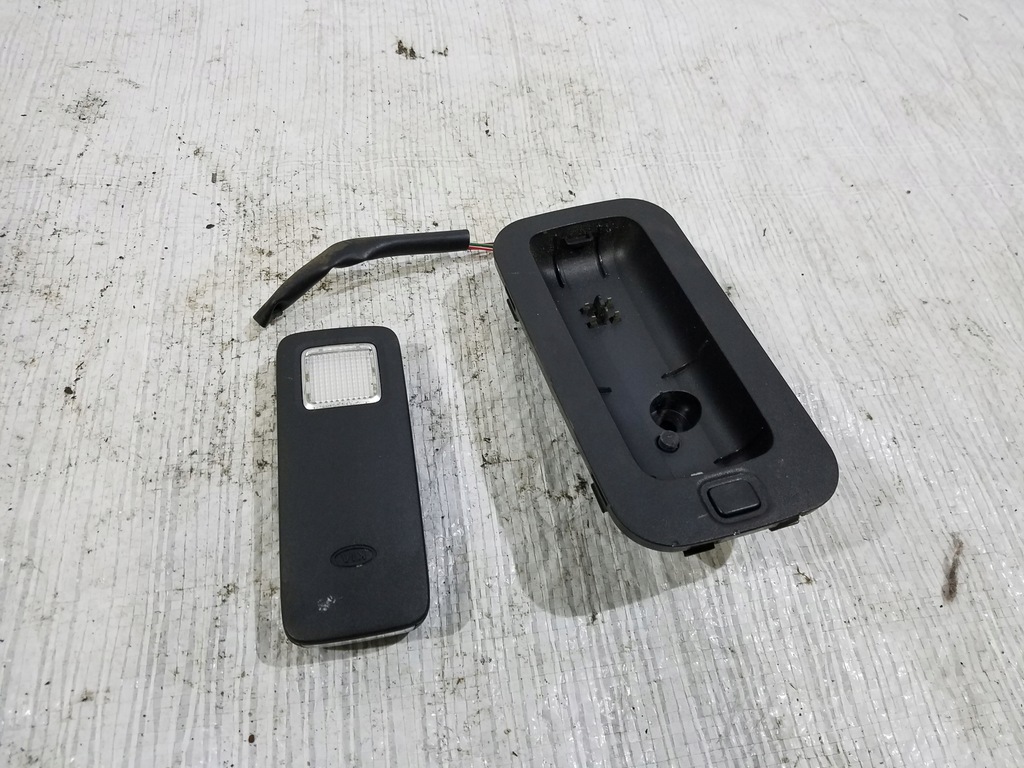 фото №1, Фонарик зарядное устройство kia carens iv