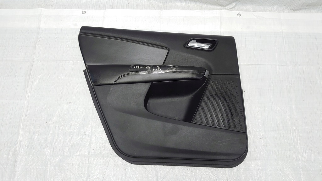 фото №1, Fiat freemont обшивка двері задня задній лівий