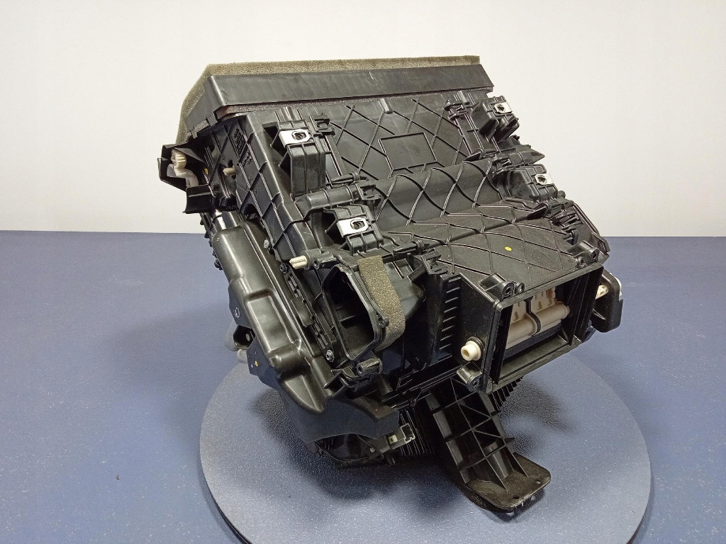 фото №6, Ford mustang mach-e отопитель