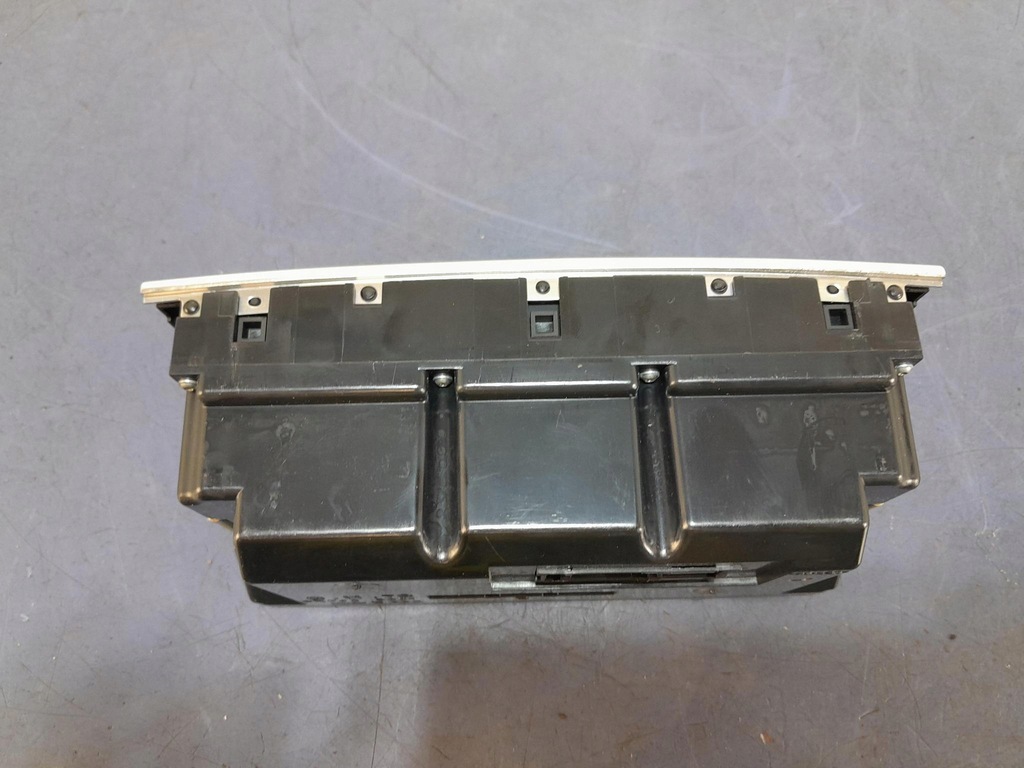 фото №6, Audi a8 d3 панель кондиціонера 4e0919158a