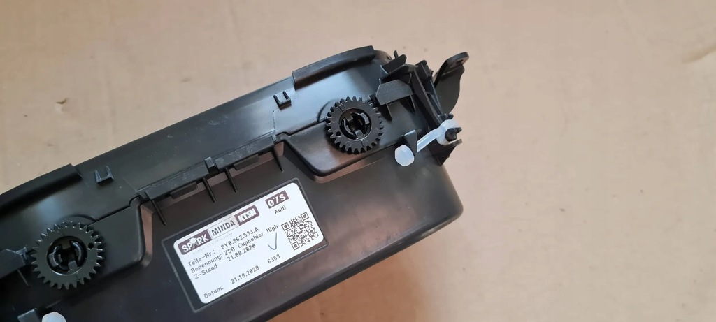 фото №7, S3 8y a3 кронштейн контейнер туннель na кружки 8y0862533a