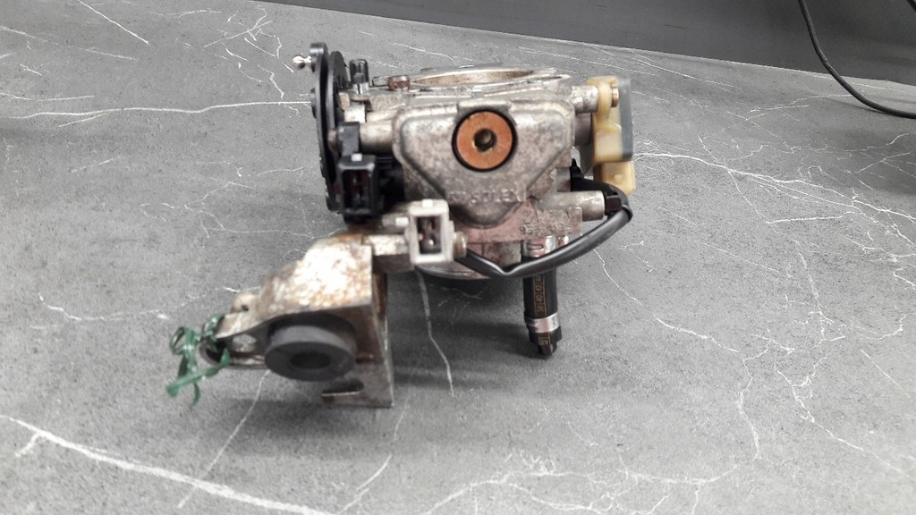 фото №6, Дросельна заслінка peugeot 306 1.8b