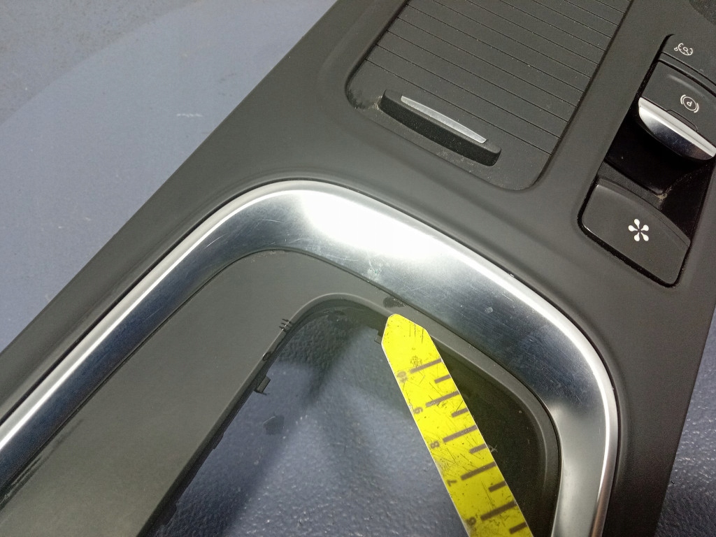 фото №11, Renault megane iv рамка захист тунель середнього 3347001ind