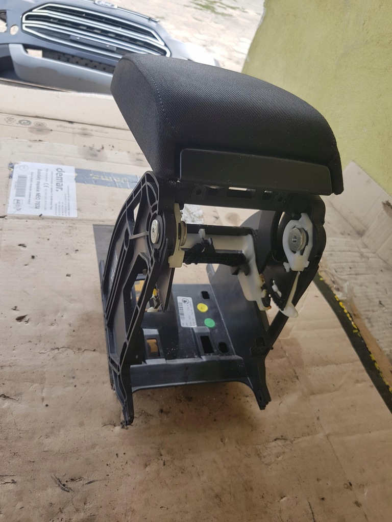 фото №6, Підлокітник skoda octavia iii