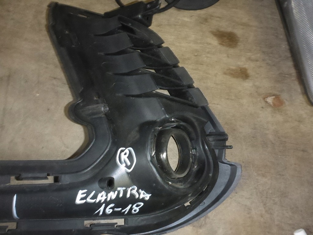 фото №9, Hyundai elantra 16- решётка заглушка правая перед