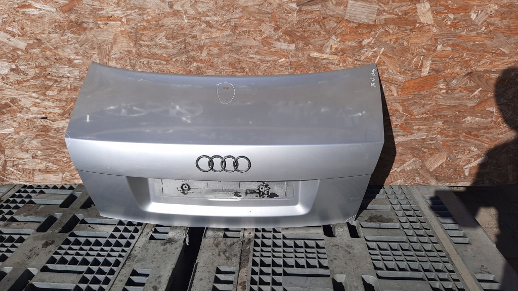 фото №1, Задняя крышка багажника audi a4 b6 sedan 00-04r