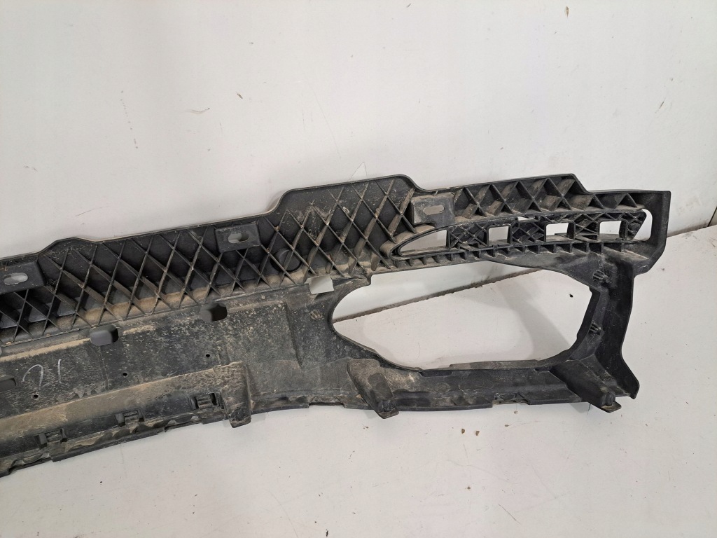 Купить Bmw 7 g11 g12 2017 с задний кронштейн / кронштейн бампера заднего