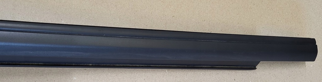 фото №10, Молдинг уплотнитель наружная с дверь левый задняя audi a7 4g8 czarna оригинальный номер