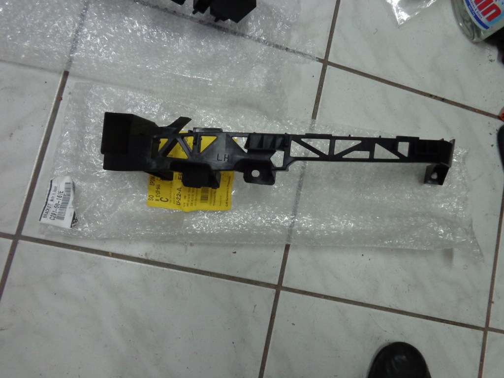 фото №1, Mazda 5 2008-2010 напрямна лівий pod фара lift новий