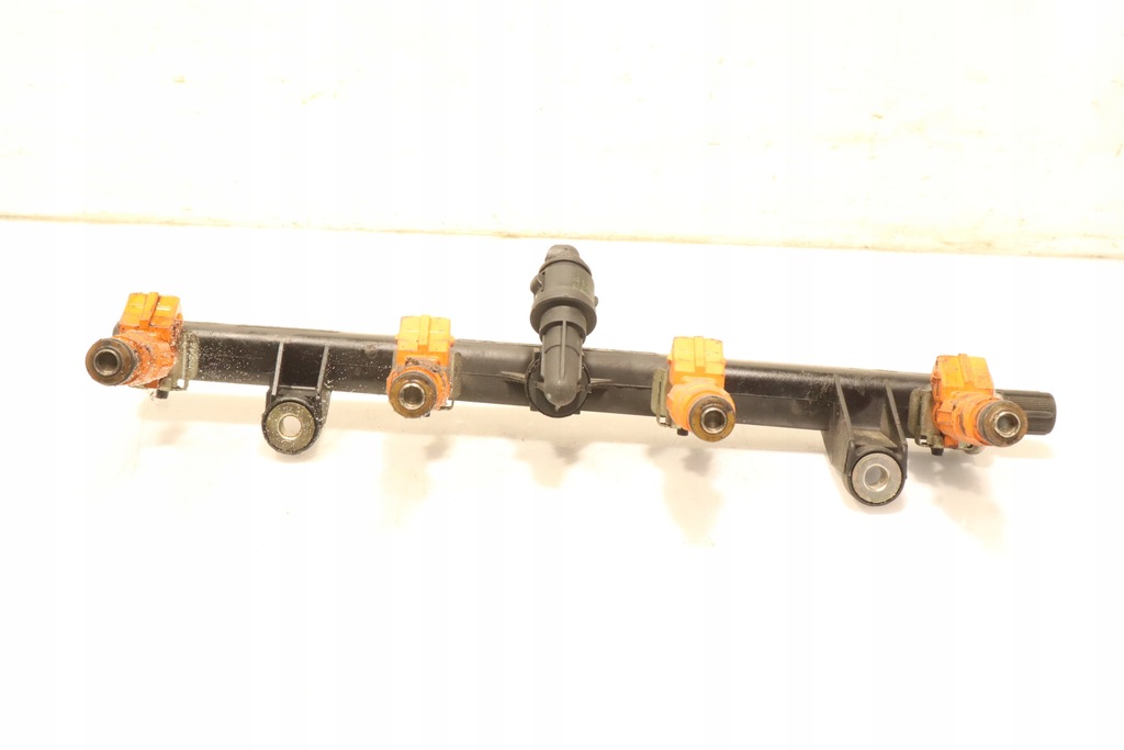 фото №1, Молдинг впрыскная alfa romeo 147 lift 1.6