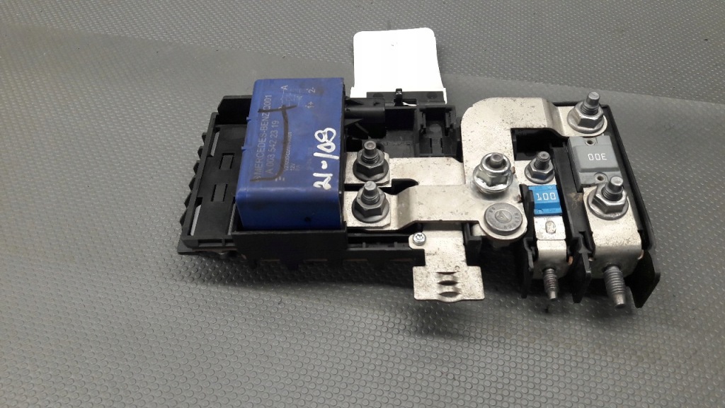 фото №1, Модуль реле клемма аккумулятор mercedes w176