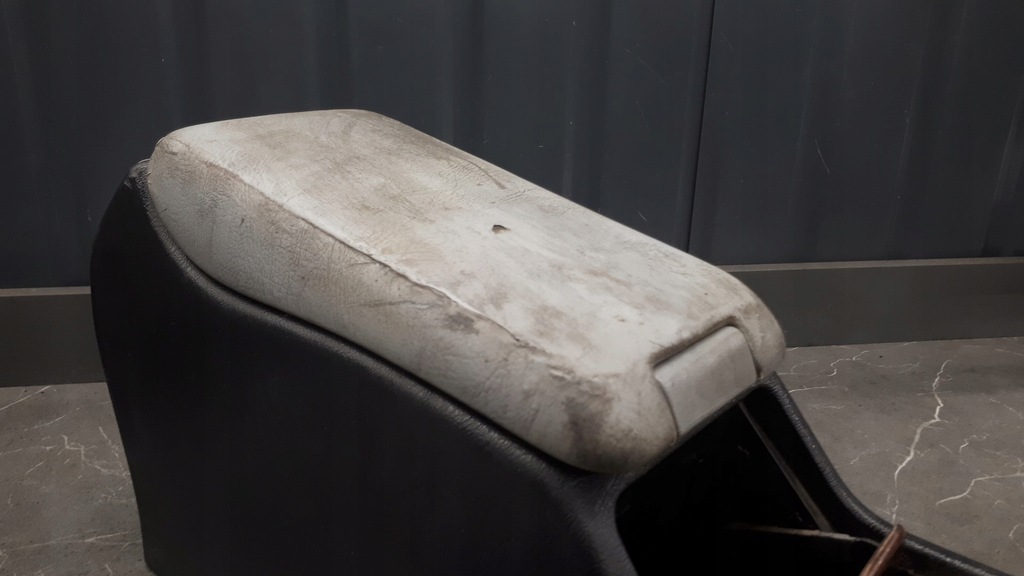 фото №10, Підлокітник mercedes w210