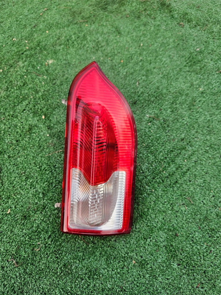 фото №1, Лампа багажника права opel insignia a kombi 13226855