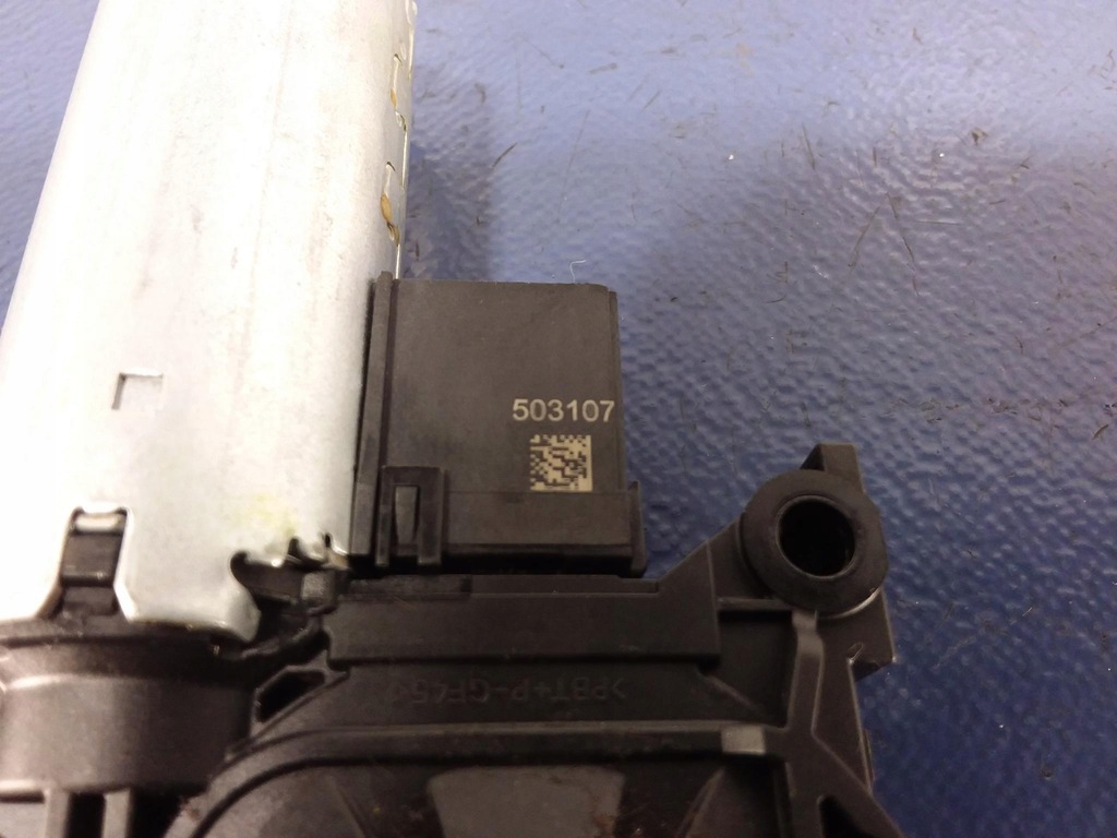 фото №4, Bmw x5 g05 моторчик люк