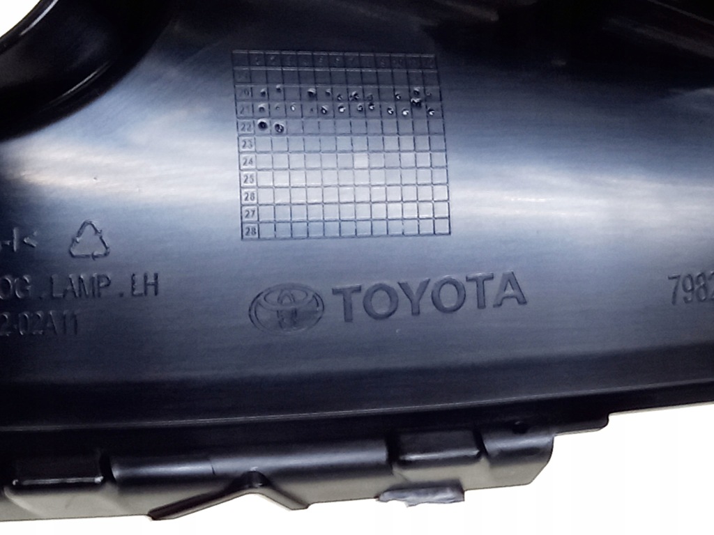 фото №5, Corolla e21 19-22 решётка радиатора заглушка противотуманная фара бампер