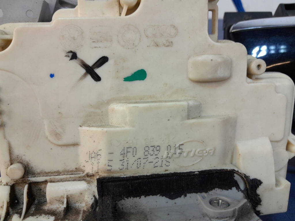 фото №8, Audi a8 d3 lift замок двері задня лівий 4f0839015