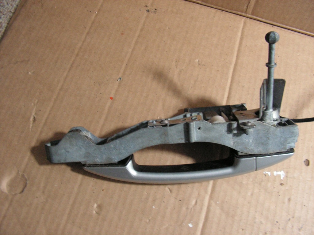 фото №4, Замок ручка правый перед ezrc peugeot 308