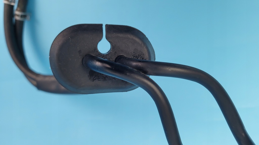 фото №12, Mercedes w206 22r шланг гибкий wąż wody a2068301504