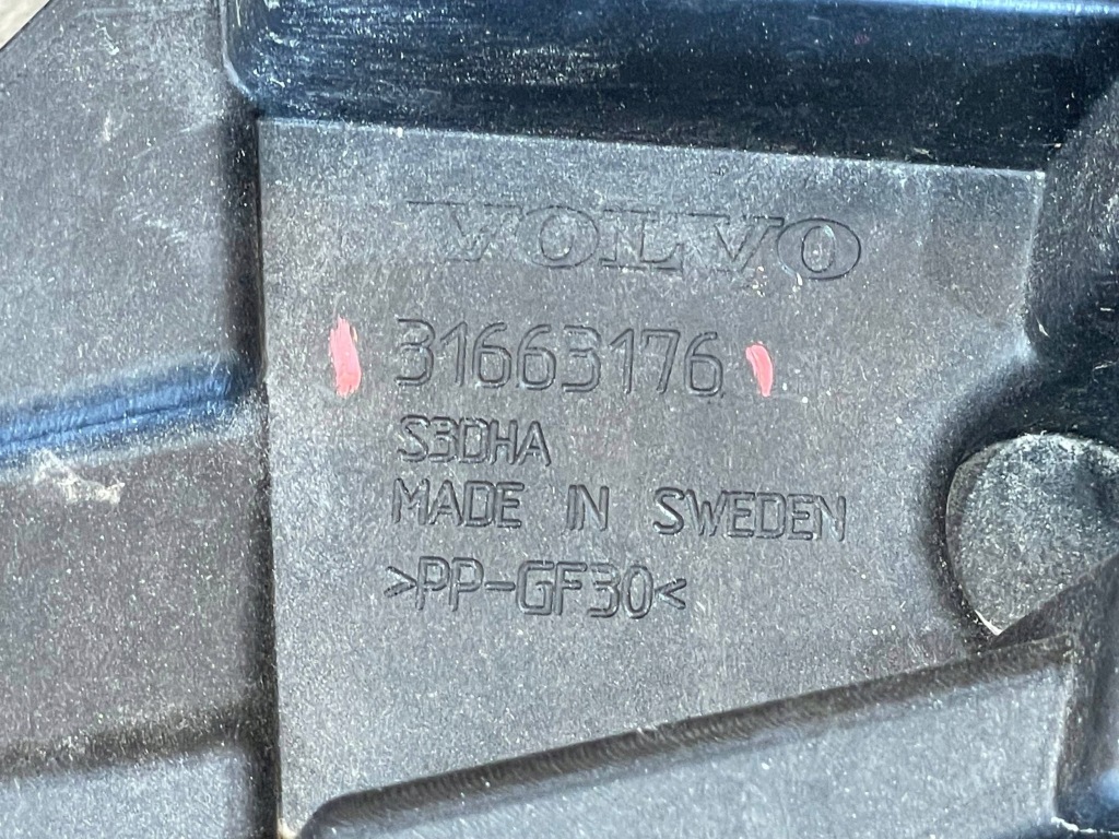 Купить Volvo xc90 xc-90 ii 2 14- направляющая кронштейн кронштейн бампера правый задняя задний