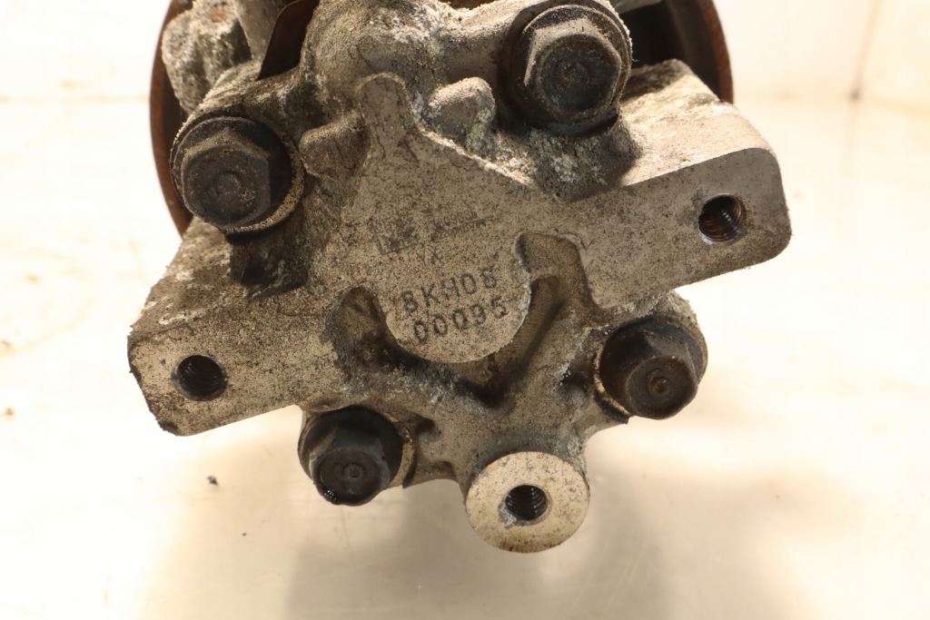 Насос усилителя opel insignia a 2.0cdti 13309386 с Разборки