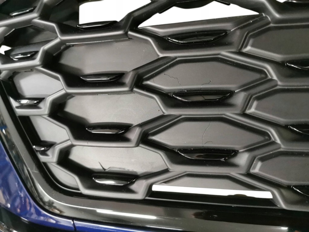 Бампер, решётка , решётка радиатора, решётки, абсорбер, электропроводка audi q-3 83a sportback Цена