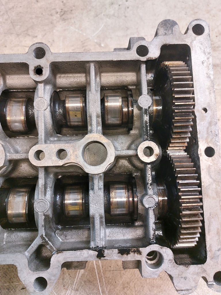 фото №14, Кришка клапанів вали alfa romeo 147 1.9jtd 103kw