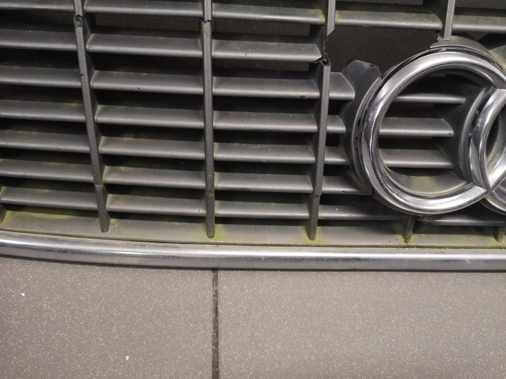 фото №7, Решітка радіатора решітка радіатора радіатор audi s8 d2 lift 4d0853651m