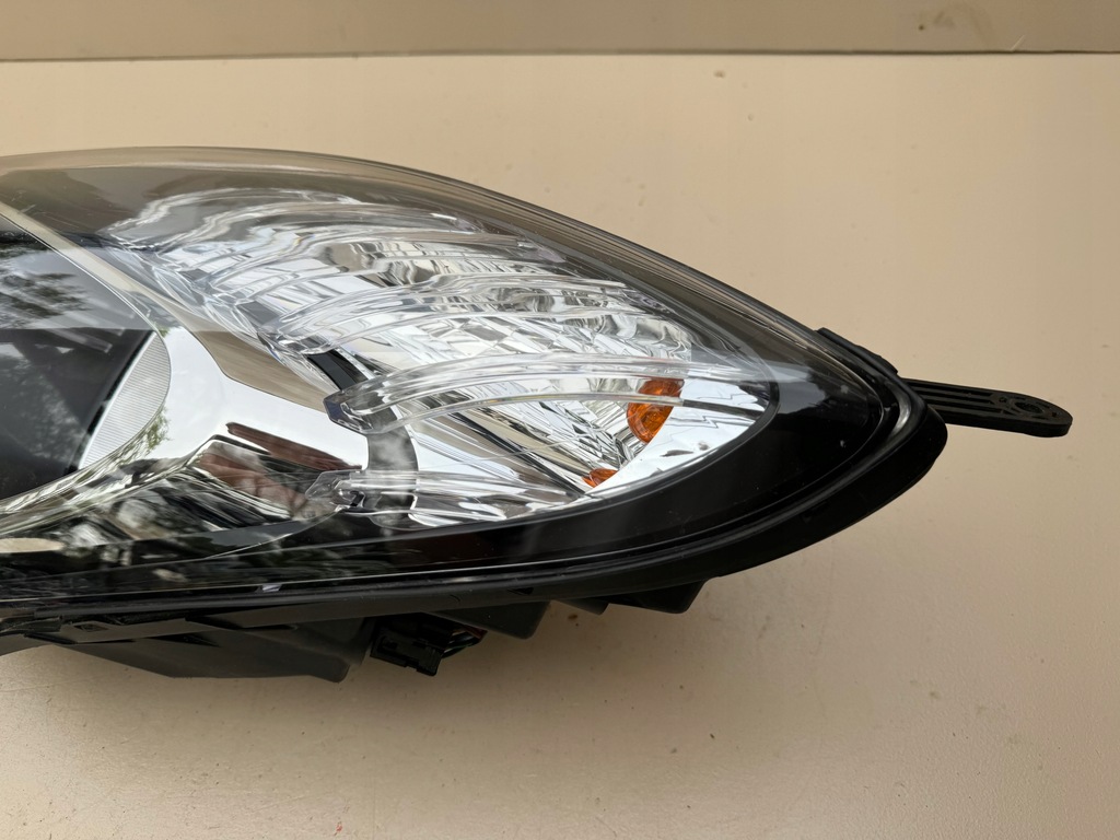 фото №11, Hyundai ix20 10-15r лампа левая передняя левый перед 92101-1kxxx