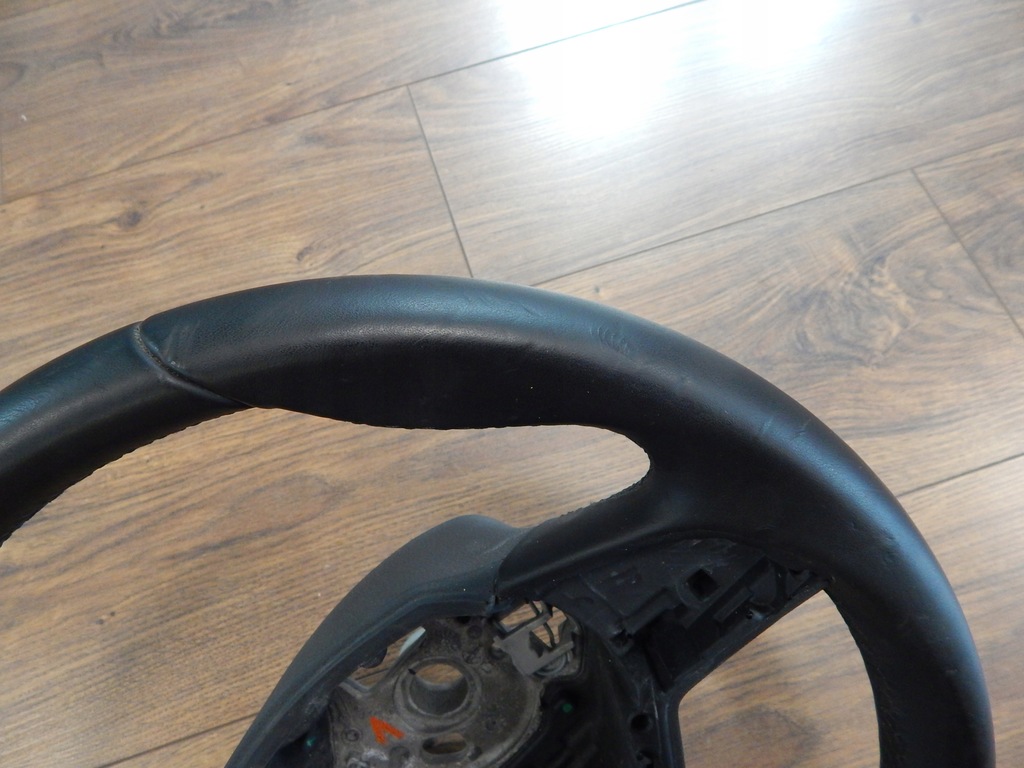 фото №9, Skoda octavia iii superb - повітропровід шкіра oryg