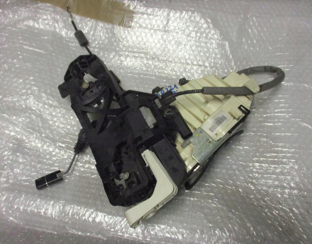 фото №1, Mercedes w221 sklasa замок доводчик a2217205835