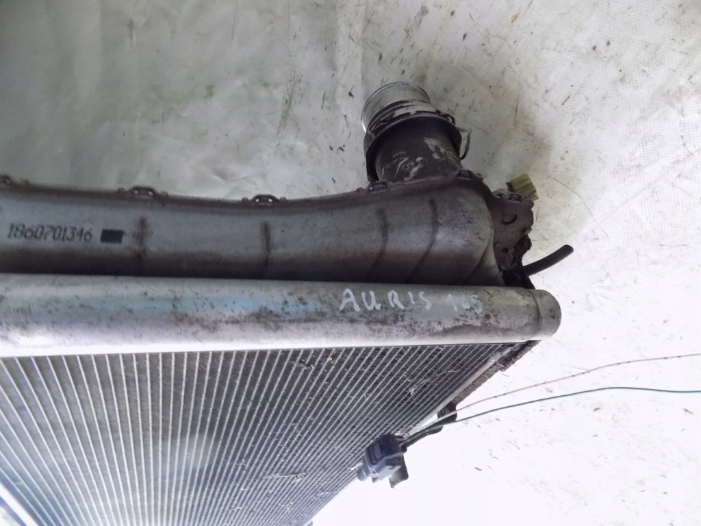 Auris 1 2.0 d4d радиатор кондиционера интеркулер Киев