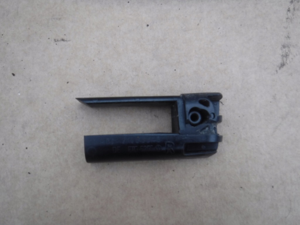 фото №1, Ограничитель дверь правый vw caddy iii 2k0843314b