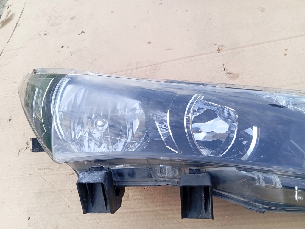 фото №10, Лампа правая фара правый передний toyota corolla e16 e18 led