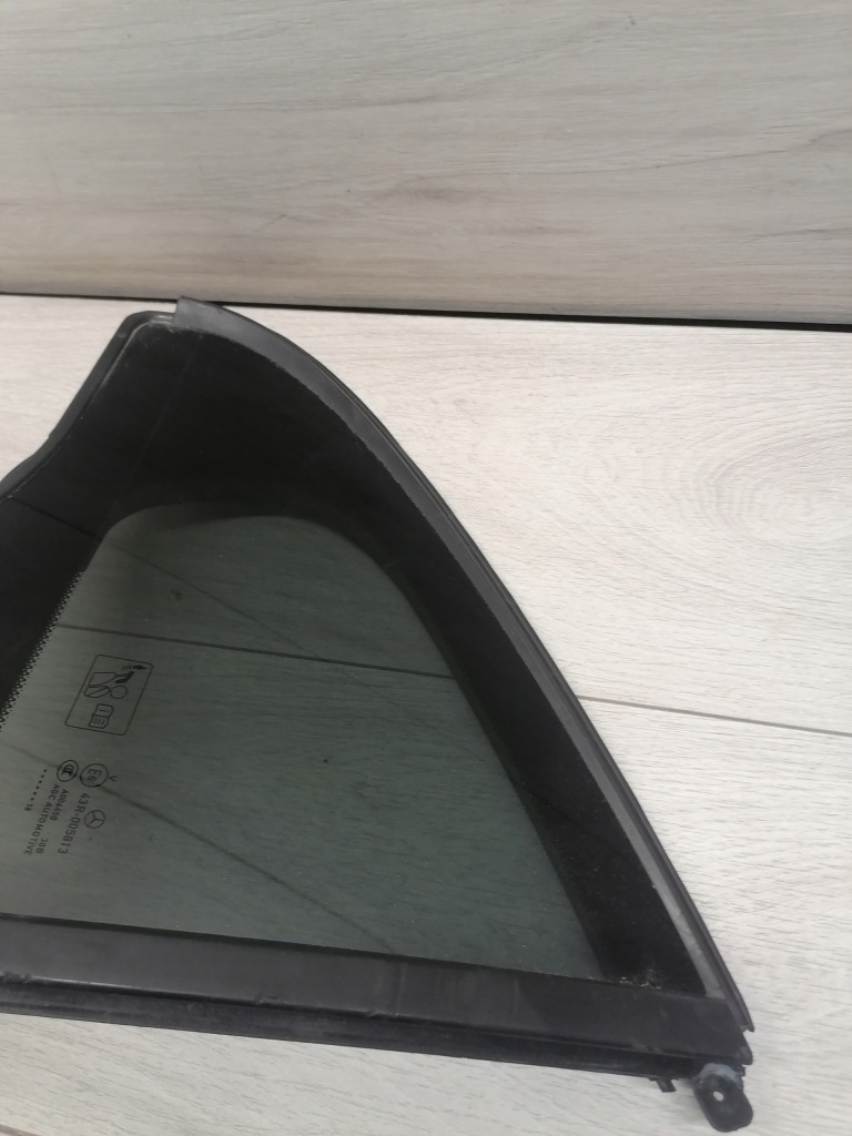 Mercedes a177 стекло правый задний  a1777300600 Оригинал