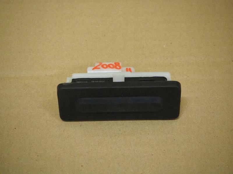 фото №1, Ручка кнопка кнопка открывания крышки peugeot 2008 ii