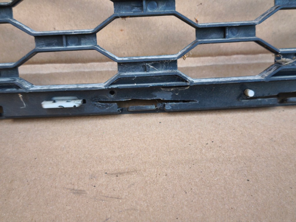 фото №12, Ford mondeo mk5 2.0 tdci решітка радіатора решітка радіатора бампера передній бампер перед